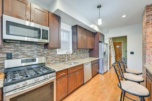 Jersey City Apartment with Game Room 7 Mi to NYC! in Jersey City, USA