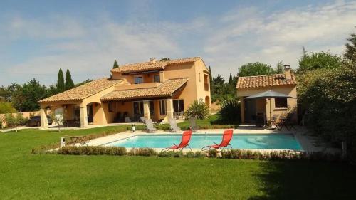 Villa de 3 chambres avec piscine privee jardin clos et wifi a Cavaillon - Location, gîte - Cavaillon