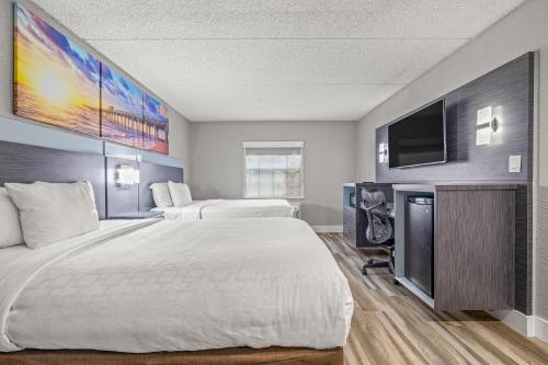 Clarion Pointe Tampa-Brandon Near Fairgrounds and Casino in East Lake - Orient Park