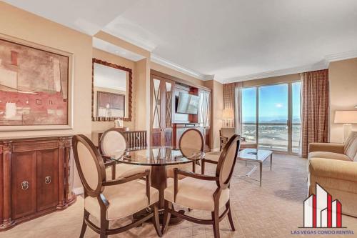 Signature 2Br3Ba balcony combo units 28-602 and 04, Las Vegas (photo 8)