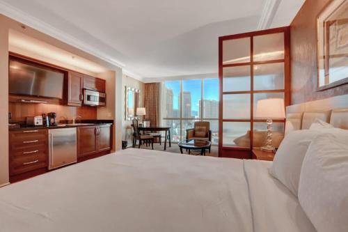 MGM Signature-21-703 Strip View Jacuzzi Studio, Las Vegas (foto 5)
