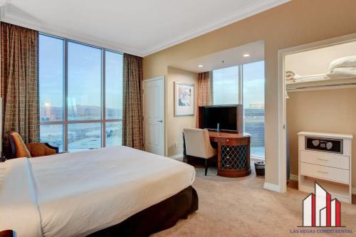 Signature 2Br3Ba balcony combo units 29-602 and 04, Las Vegas (photo 10)