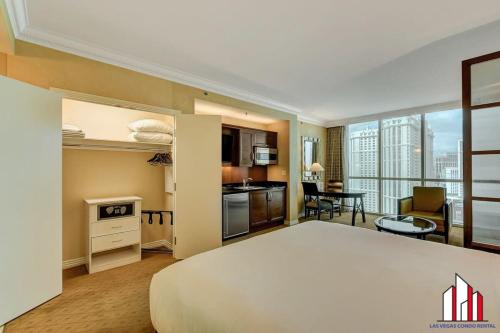 MGM Signature-22-611 Strip View Jacuzzi Studio, Las Vegas (photo 7)