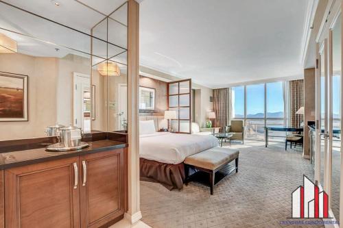 MGM Signature- Jacuzzi Studio Family Friendly, Las Vegas (photo 3)