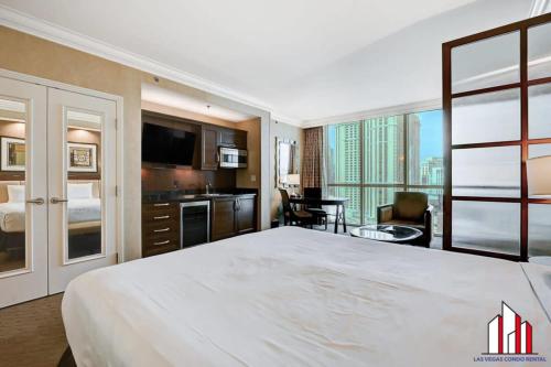 MGM Signature-15-611 Strip View Jacuzzi Studio, Лас-Вегас (фото 6)