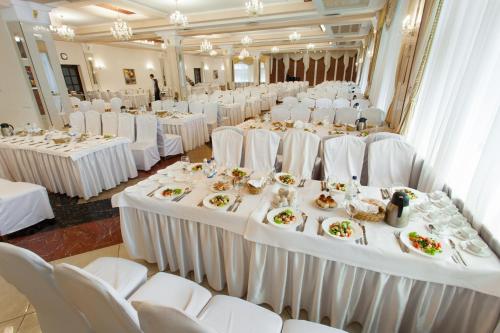 Conference Hotel Suputnyk - image 12