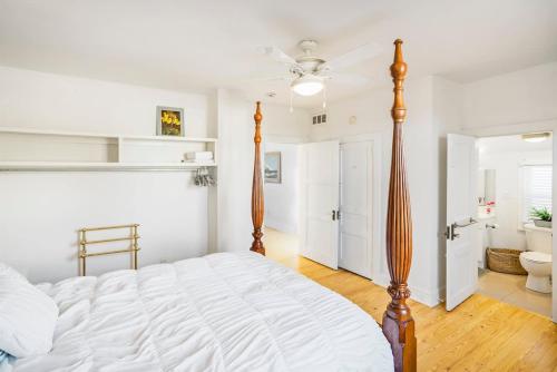 Beach Cottage! 100 Steps to the Sand Pets OK Private Deck! - image 6