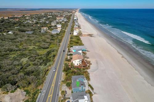 Spectacular Oceanfront! Blissful Balconies + BBQ