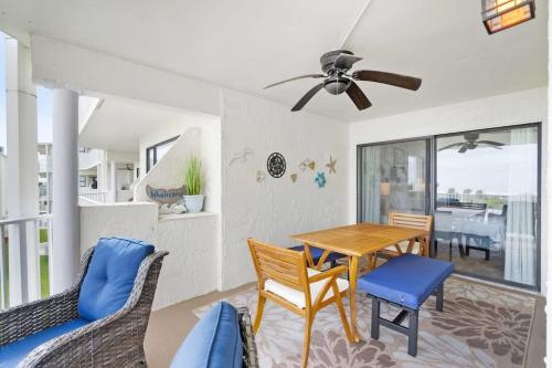 Stunning Ocean Views Huge Patio Heated Pool and Amenities! - image 3