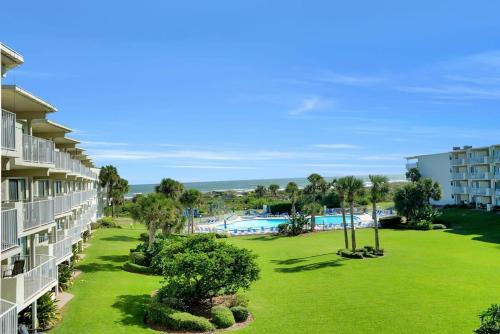Stunning Ocean Views Huge Patio Heated Pool and Amenities! - image 12