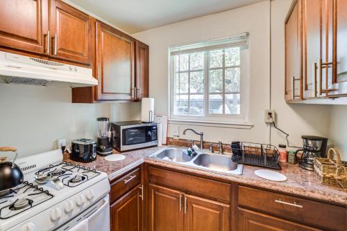 Centrally Located San Jose Condo 2 Mi to Downtown in San Jose, USA