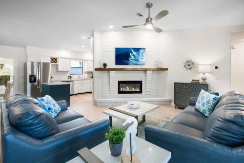 The St Augusdream Renovated Beach House Sleeps 8 Walk to Beach in St. Augustine, USA