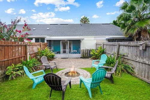 The Salty Saint Townhouse by the Beach in St. Augustine, USA