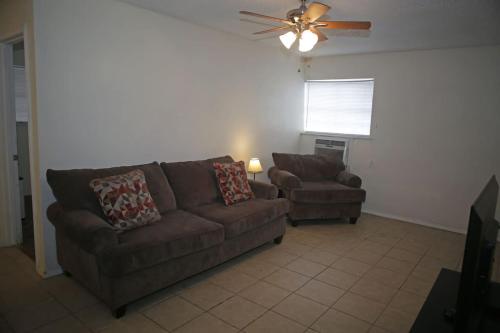 Apartment next to Fort Sill Entrance Gate in Lawton, USA