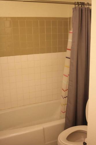 1 bedroom apartment within sight of Fort. Sill in Lawton, USA