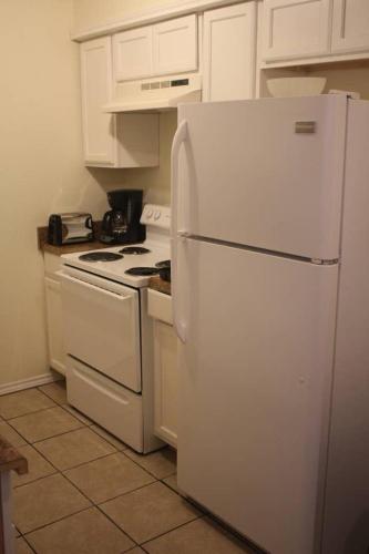 1 bedroom apartment within sight of Fort. Sill - image 11