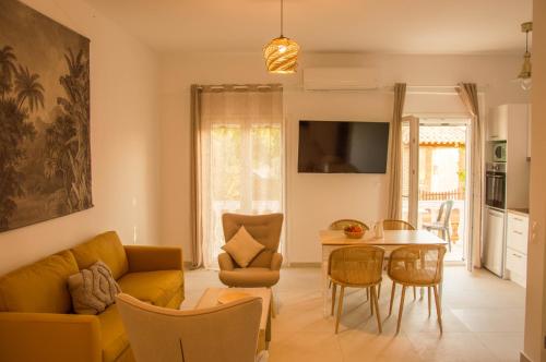 Aristidis Apartments - Λίνια