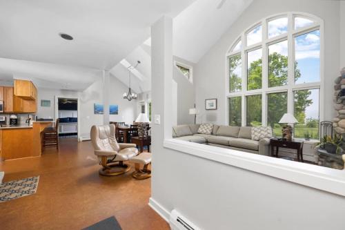 Suttons Bay Beach House Private Beachfront in Suttons Bay, USA