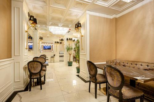 Santra Hotel - image 3