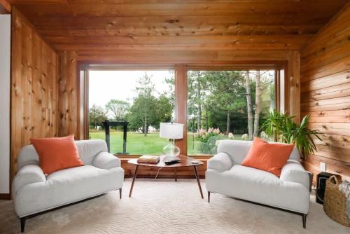 Xanadu - Zen waterfront retreat on Upper Rideau