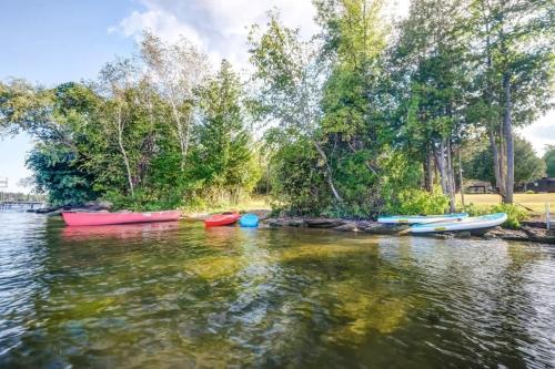 Xanadu - Zen waterfront retreat on Upper Rideau