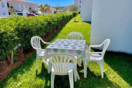 Mestral Apto en planta baja con piscina