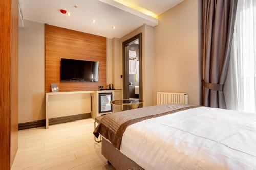 Santra Hotel - image 4
