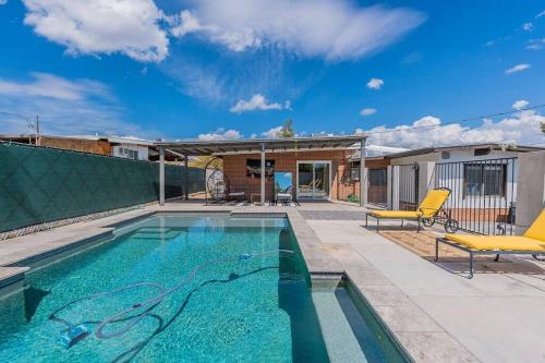 West Tucson Desert Haven - Close to Downtown, Hiking, bikng and more!