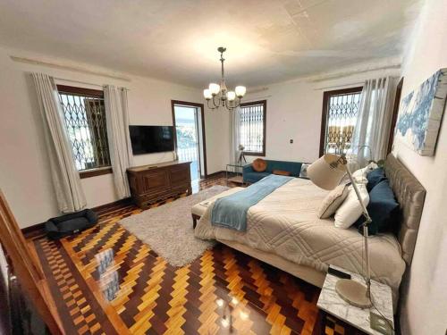 Mansao lindissima centenaria in Itanhanga