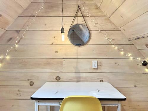 Cozy Studio in the Heart of Bar Harbor [Sea Smoke], Бар-Харбор (фото 10)
