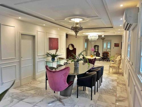 Mansao lindissima centenaria in Itanhanga