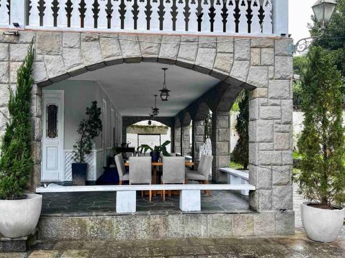 Mansao lindissima centenaria in Itanhanga