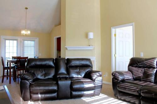 20 mins to Nashville, fenced yard included in Millersville (TN)