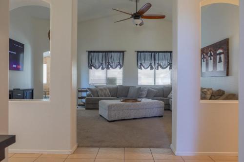 Comfy House Private Backyard with Pool BBQ Citrus in Sun City