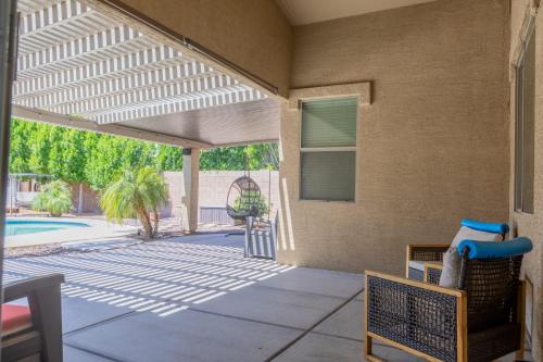 Comfy House Private Backyard with Pool BBQ Citrus in Sun City