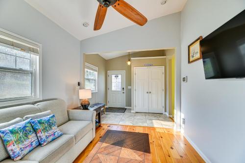 Pet-Friendly Honeoye Cottage Rental Walk to Lake! in Honeoye, USA