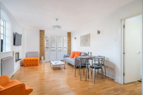 TruStay Apartments London Bridge - Tap to explore photos