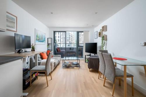 Wandsworth Deluxe Two-Bedroom Apartment, Londra