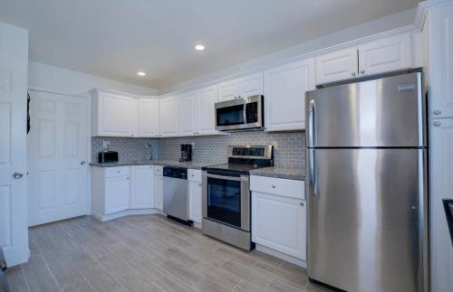 37B- Casa Grande Condo full remodel w HEATED POOL - image 9