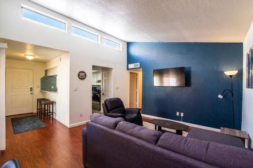 81 3bd 2ba condo Casa Grande heated pool dog park - image 14