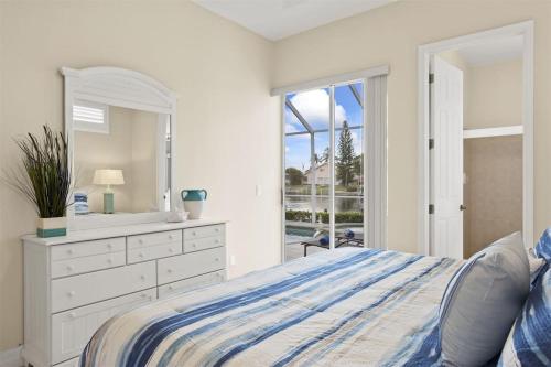 Cape Serenity- Luxury Waterfront Villa with Kayaks - image 2