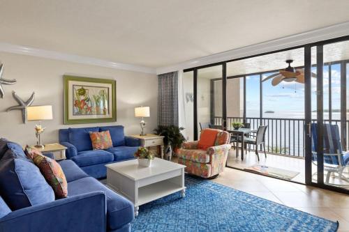 Gorgeous Renovated Residence in Upscale Sanibel Harbour Tower thumb 4