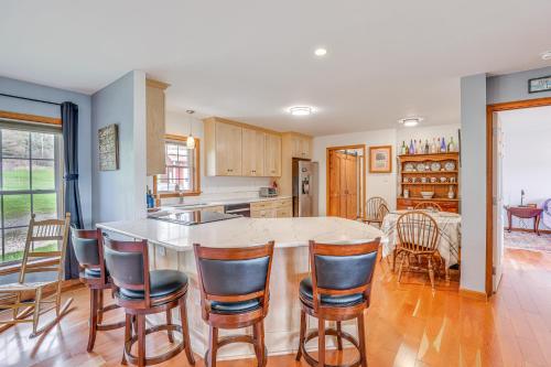 Views of Canandaigua Lake: Middlesex Retreat! in Naples (NY)