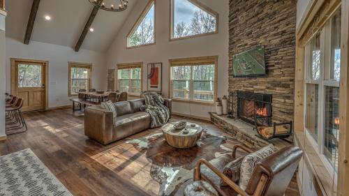 Fairy Cross Chalet in Mineral Bluff, USA