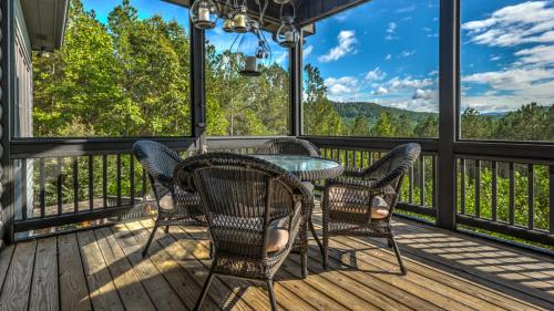 Happy Trails in East Ellijay (GA)