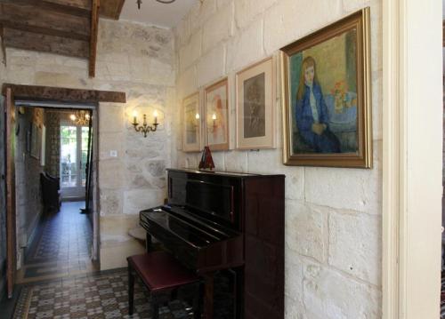 Közös társalgó / TV, Chambre d'hôtes spacieuse, salle de bain privative (Chambre d'hotes spacieuse, salle de bain privative) in Saint-Michel-De-Fronsac