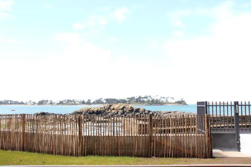 La Madrague - front de mer, accès privé plage et place de parking