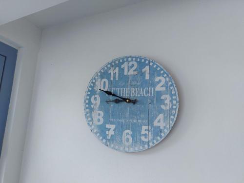 2 Bed cottage in a fantastic sea front setting, Appledore (foto 9)