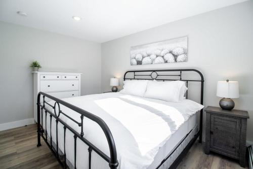 NN - Flats on 4th #1 - Downtown 2-bed 2-bath, Whitehorse (zdjęcie 6)