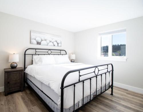 NN - Flats on 4th #1 - Downtown 2-bed 2-bath, Whitehorse (zdjęcie 8)